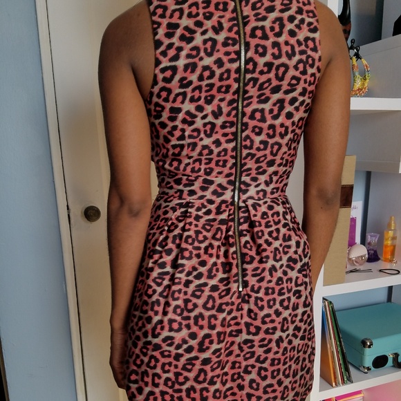 Daytime mini-dress - Picture 3 of 3